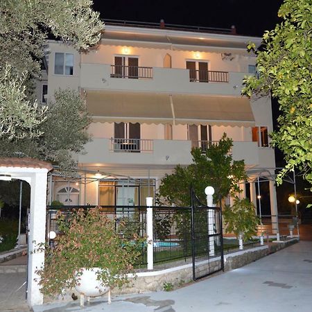 Margarita Apartments Никиана Экстерьер фото